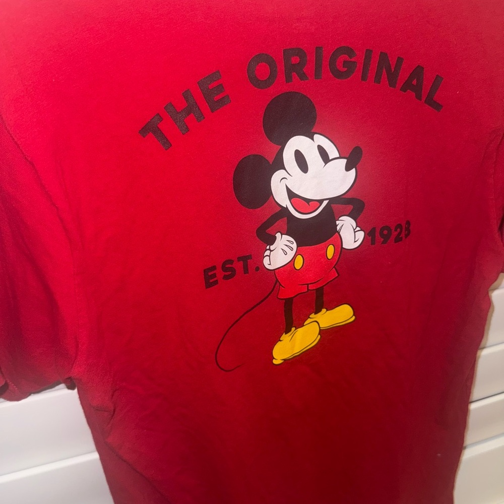 Vans  Red Custom Fit T-Shirt Mickey Mouse Size Juniors XL - Picture 2 of 5
